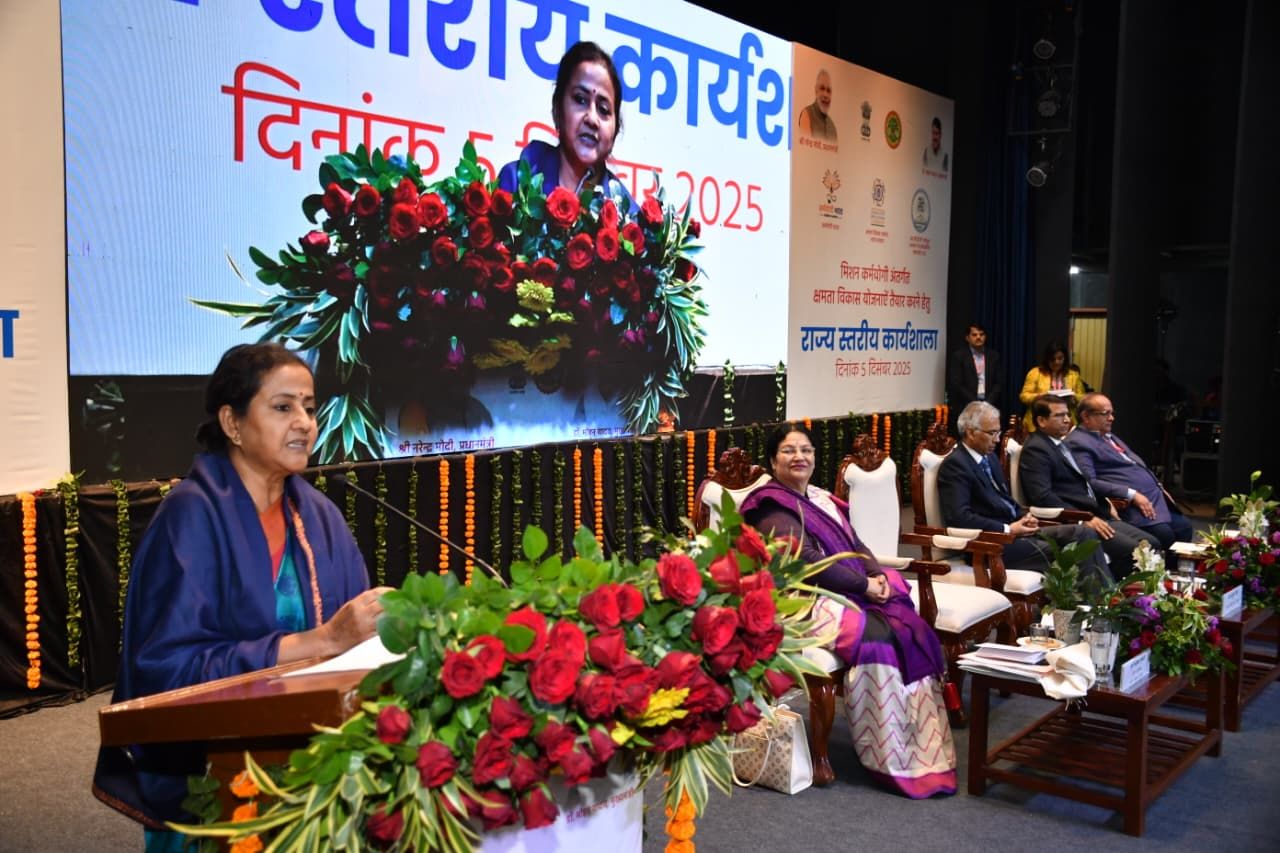 Chairperson, CBC, Ms S. Radha Chauhan and Chief Secretary, Government of Madhya Pradesh, Shri Anurag Jain address the State‑Level Capacity‑Building Plan Development Workshop - Image 2